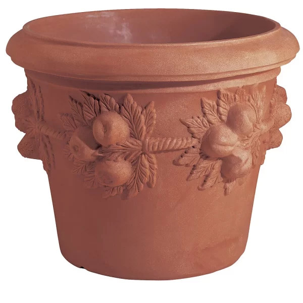 CFM_Terracotta_stillife KONUSNA VAZA S MOTIVOM NARA (CFM)