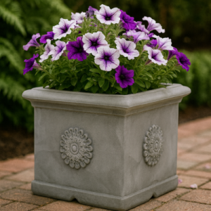 KVADRATNA VAZA S MOTIVOM (QR)